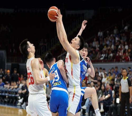 得鋒線者贏比賽！9分11板+19分，國(guó)家隊(duì)高光時(shí)刻，助力男籃大逆轉(zhuǎn)