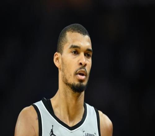 【早報(bào)】角球大戰(zhàn)！阿森納多賽1輪繼續(xù)領(lǐng)跑！