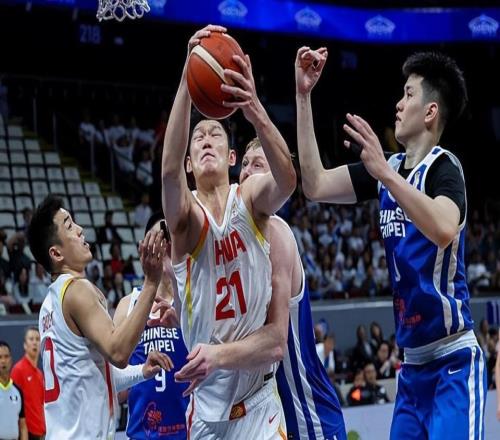 中流砥柱！接下來中國隊(duì)還是應(yīng)該以他為內(nèi)線核心進(jìn)行建隊(duì)