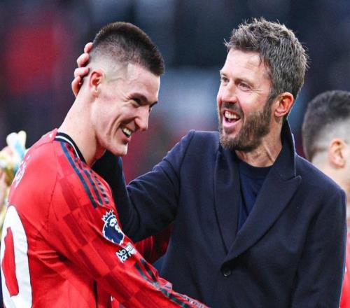 從水貨到救世主！只用了一個(gè)換帥的距離，7650萬鋒霸4球帶來10分