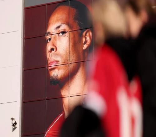 堪稱鐵人，范戴克最近99場(chǎng)英超出戰(zhàn)98場(chǎng)，唯一缺席為奪冠后輪換