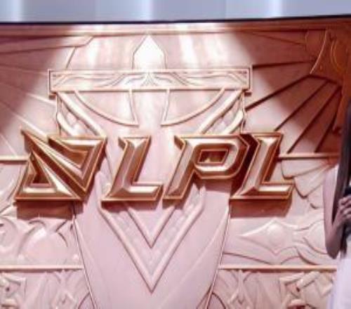 有惊无险!WBG击败TES晋级下一轮!