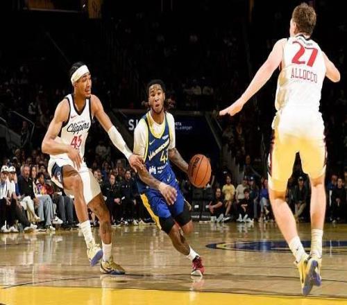 加入勇士二隊后表現(xiàn)大幅提升了，后場新秀距離NBA并不遙遠(yuǎn)