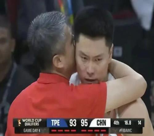 郭士強盛贊李弘權(quán)，胡明軒膝蓋受傷，上海外援被困卡塔爾！