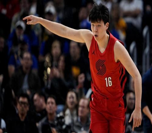 場均2.2分1.5籃板，命中率30%，剖析楊瀚森表現(xiàn)不佳的3個(gè)原因