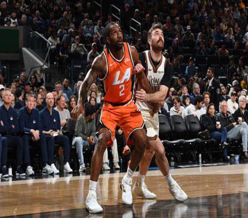 勇三崩快船轟7245逆轉！與對手僅差1.5勝場勇士將打雷霆和火箭