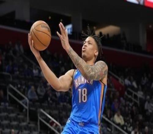 记者:山东队与新外援谈判近两周,最后一天还在修改合同