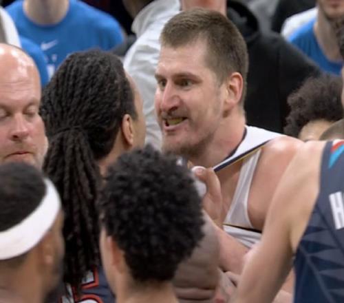 1胜9负,夺冠热门慢慢倒下!作为联盟第一人,或许你被高估了