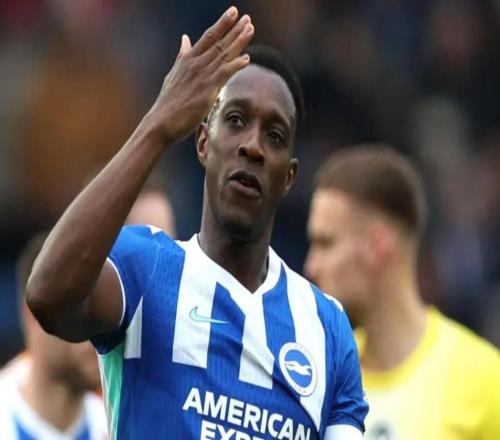 记者:35岁维尔贝克续约选项生效,将和布莱顿续约到2027年