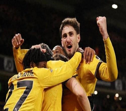 驚雷！狼隊補時絕殺利物浦，“紅衣軍”爭四前景蒙陰影