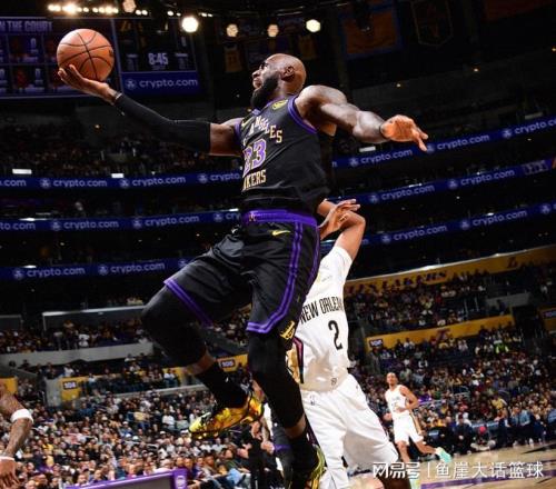 NBA最新排名出爐！西部第二狂勝40分，湖人能爭第5，一隊(duì)穩(wěn)壓騎士