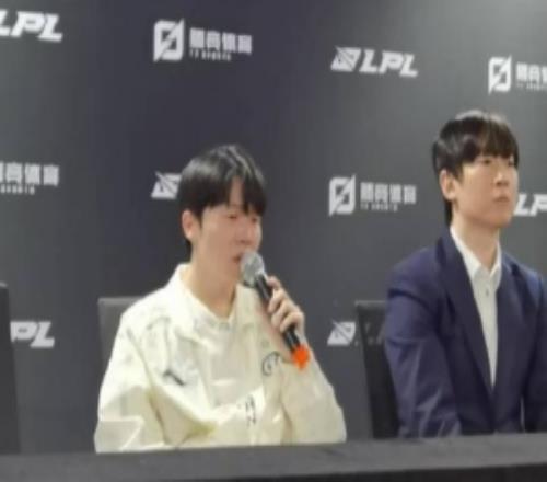 Rookie:我们这一赛段的老问题是游戏内阵容搭配的玩法太死板了