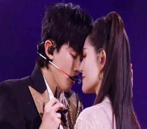 “中国好大，杭州很新鲜”，克罗地亚球员托利奇加盟中超浙江队，正为妻女来杭做准备