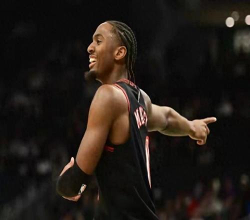 馬刺屠76人攬四獎，文班24分鐘+41防守破局雪舊恥，前路可可期