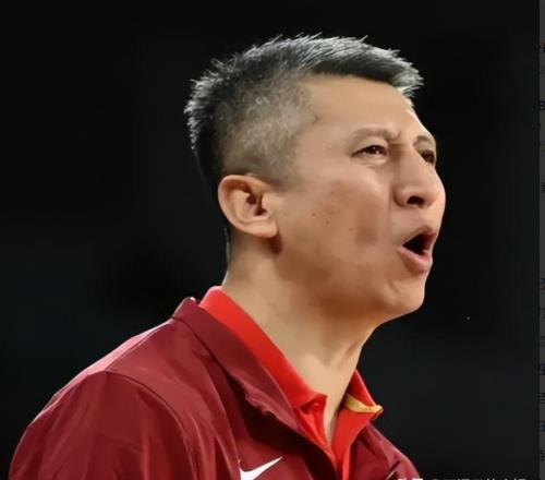 中國男籃重磅消息！主帥郭士強遭國際籃聯(lián)審查，楊瀚森確認歸隊