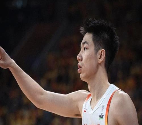 丁彥雨航，多么“奇葩”的國(guó)產(chǎn)球員