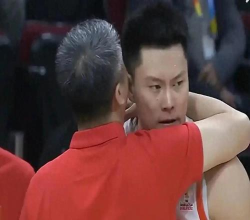 男籃1人被贊：很像黑人球員，彈速快，身體壯，會卡位，拼搶積極