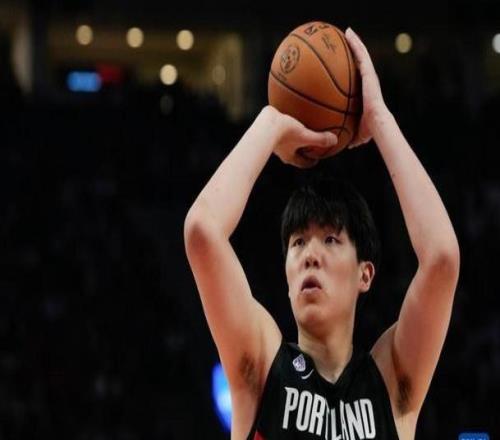 7月楊瀚森和王俊杰有可能回歸，中國(guó)男籃爭(zhēng)取小組第二進(jìn)入世預(yù)賽第二階段