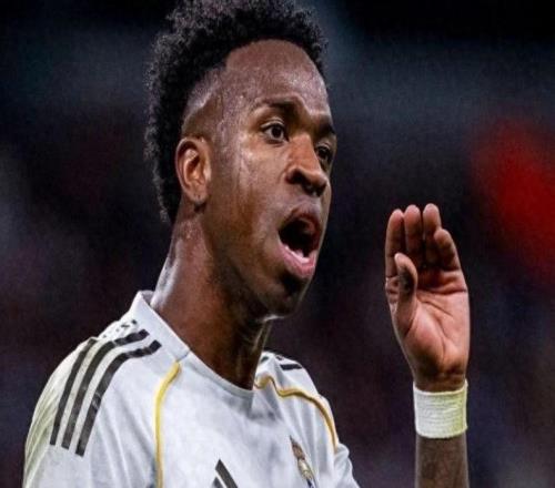 西甲:皇马主场爆冷告负,落后巴萨4分,恐成夺冠分水岭