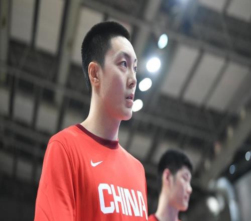 胡明軒傷病更新，好兄弟賀希寧不小心說漏嘴，球迷錯怪小胡了