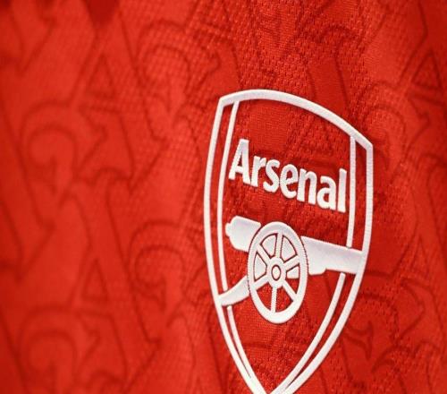 史上最強(qiáng)四冠王要來了阿森納英超領(lǐng)先七分，可以安心杯賽奪冠了