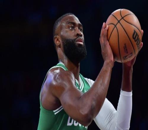 3分惜敗！29分潰敗！東部?jī)纱蠛缽?qiáng)全輸球，騎士成最大受益者