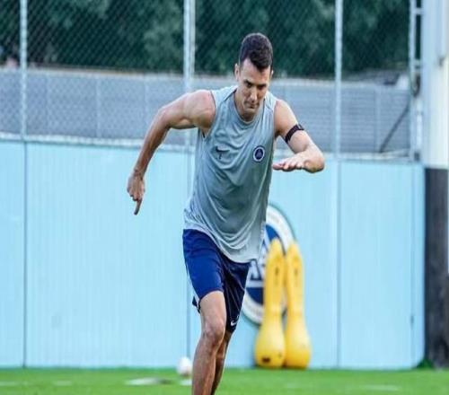 帥惟浩沒(méi)報(bào)名，成都蓉城完全體陣容出戰(zhàn)茹薩PK周定洋新帥爭(zhēng)首勝