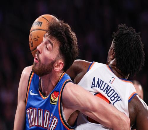 雷霆最后6秒死里逃生！亞歷山大一紀(jì)錄逼平張伯倫