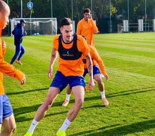 阿爾瓦羅帶著彭嘯踢鐵人四叉戟沖擊李金羽不會(huì)飄泰山隊(duì)拒絕爆冷