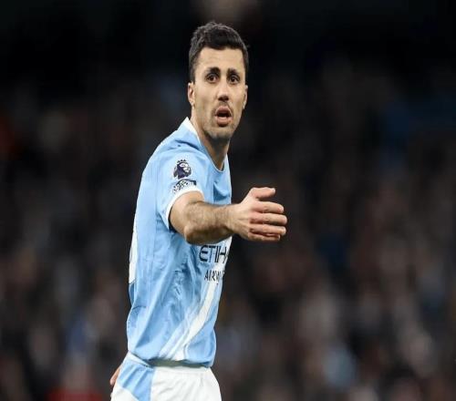 年齡偏大身價(jià)高！皇馬放棄求購金球先生關(guān)鍵曼城也不打算賣