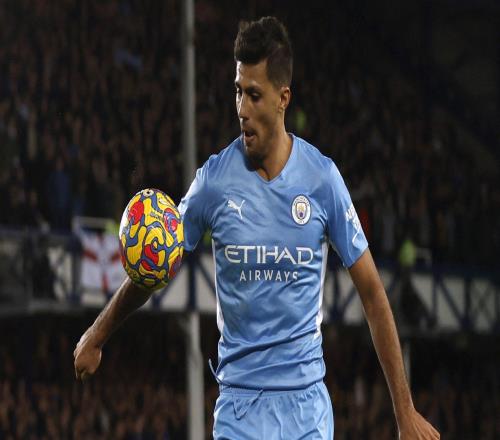 曝皇馬考慮簽羅德里，金球先生續(xù)約要35萬鎊周薪，曼城要價6000萬