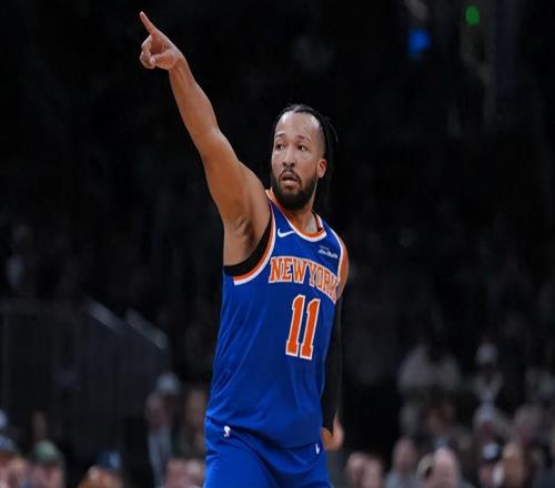 18投16分，球星成色還是不足！球迷：你就是亞歷山大的玩具