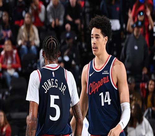 小卡身邊的理想搭檔！離開哈登之后，快船鋒線大將的表現(xiàn)依然出色