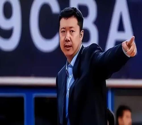 宮魯鳴好幫手來了！男籃名宿抵達(dá)長沙上任，幫助女籃，薪酬曝光