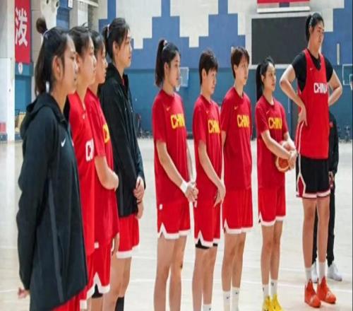 熱身賽中國女籃險勝巴西，聽聽媒體專家怎么說，后衛線告急！