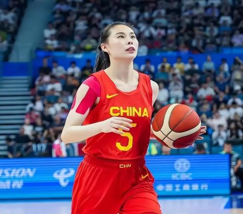 晚上19點(diǎn)30分，央視直播中國女籃VS巴西有變，王思雨該首發(fā)了
