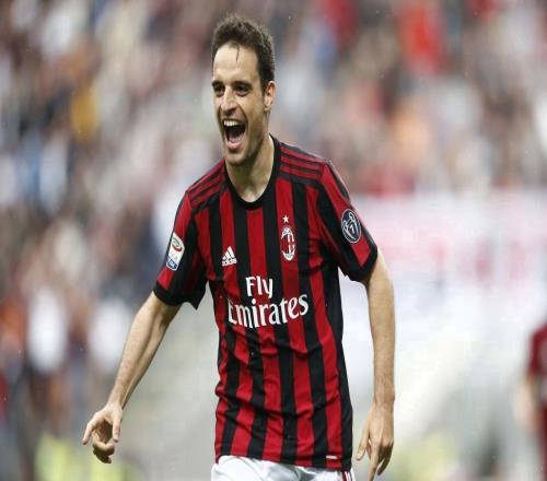 足壇一夜動態：特朗普會見梅西熱刺11輪不勝摩洛哥功勛主帥卸任