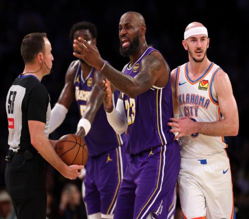 8項數據聯盟第一，還有金鐘罩護體！越來越過分，NBA確實不好看了