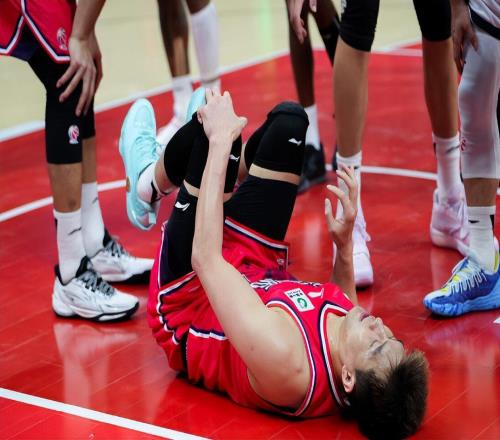 郭艾倫左膝前交叉韌帶斷裂，坦言難過(guò)絕望，康復(fù)期漫長(zhǎng)或面臨退役