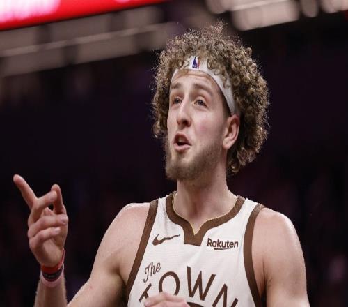 勇士加時115113險勝火箭球員評價：6人優(yōu)秀，2人及格，2人低迷