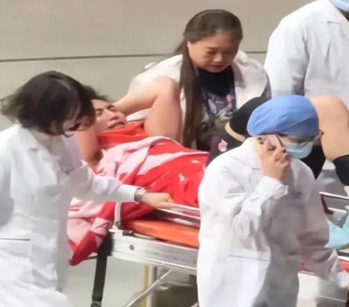 郭艾倫官宣！倒地后掩面痛哭，原因曝光惹爭議，一句話讓球迷破防