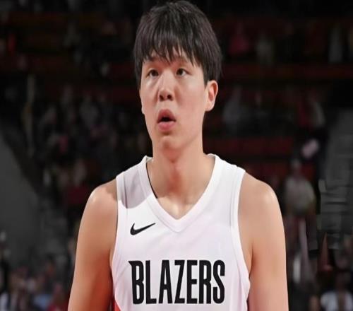 開拓者官宣戰(zhàn)火箭傷病報(bào)告：楊瀚森下放缺席阿夫迪亞大概率缺席