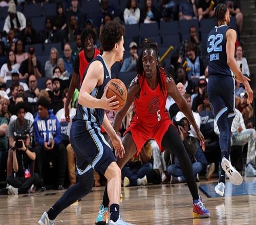 寶刀未老！開拓者后場(chǎng)老將直接砍下了賽季新高35分外加11助攻