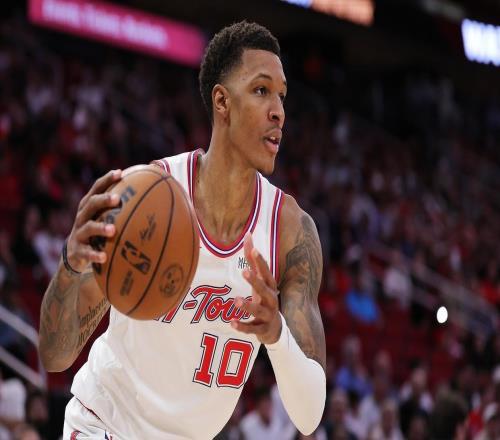 火箭勝開(kāi)拓者！烏度卡繼續(xù)變陣：謝潑德重回首發(fā)，30歲射手獲起用