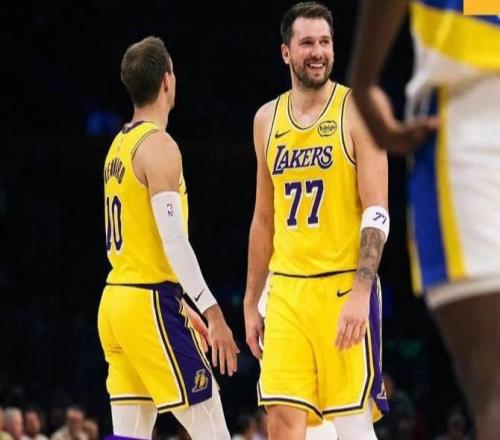 44+9+5，三節(jié)填滿數(shù)據欄，湖人這波太輕松了