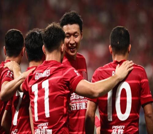 踢了一轮榜首领先榜尾13分！中国足球