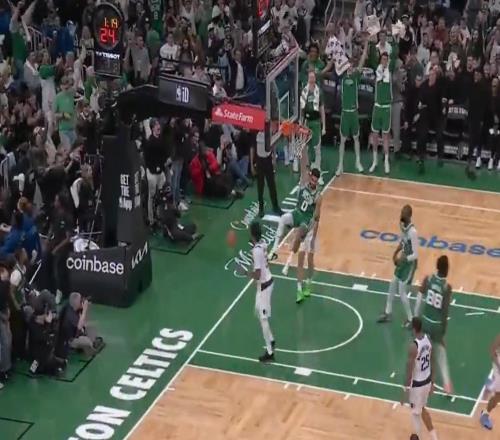 歡迎回到NBA！塔圖姆6投0中后補扣+三分連拿5分，半場5+5+5