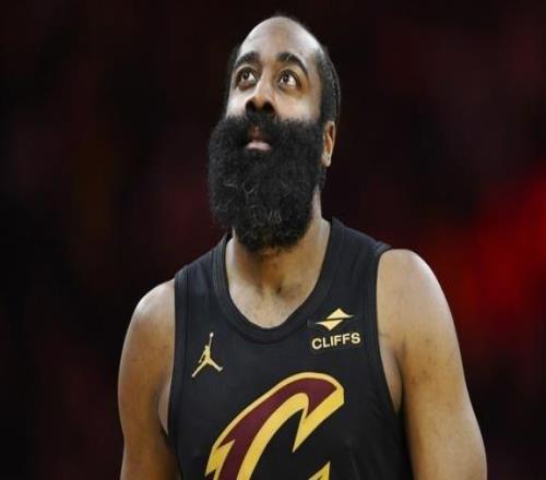 17年無冠！哈登直言騎士爭冠還很遙遠：健康運氣缺一不可