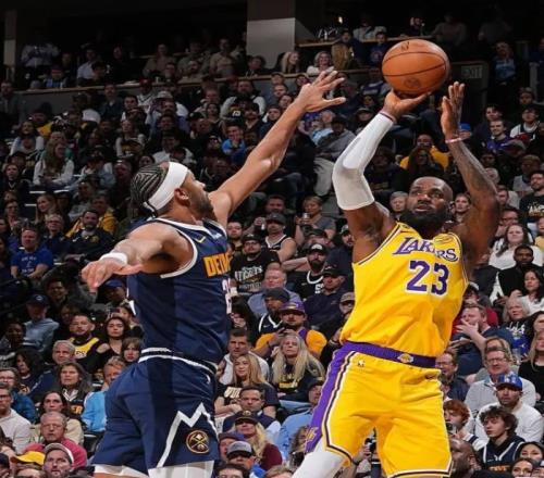 這是真正的歷史第一人！詹姆斯成功登頂，賽后連更六條慶祝動態(tài)！