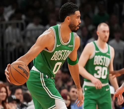 15分12板7助！比肩加內(nèi)特！塔圖姆首秀驚艷，綠軍迎來魔鬼賽程